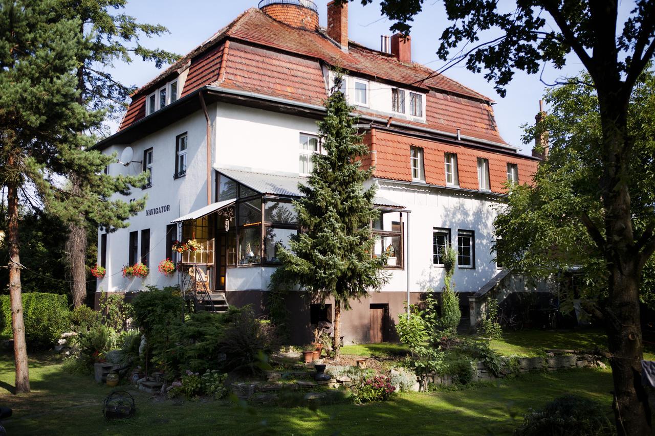 Villa Navigator Ниса Екстериор снимка